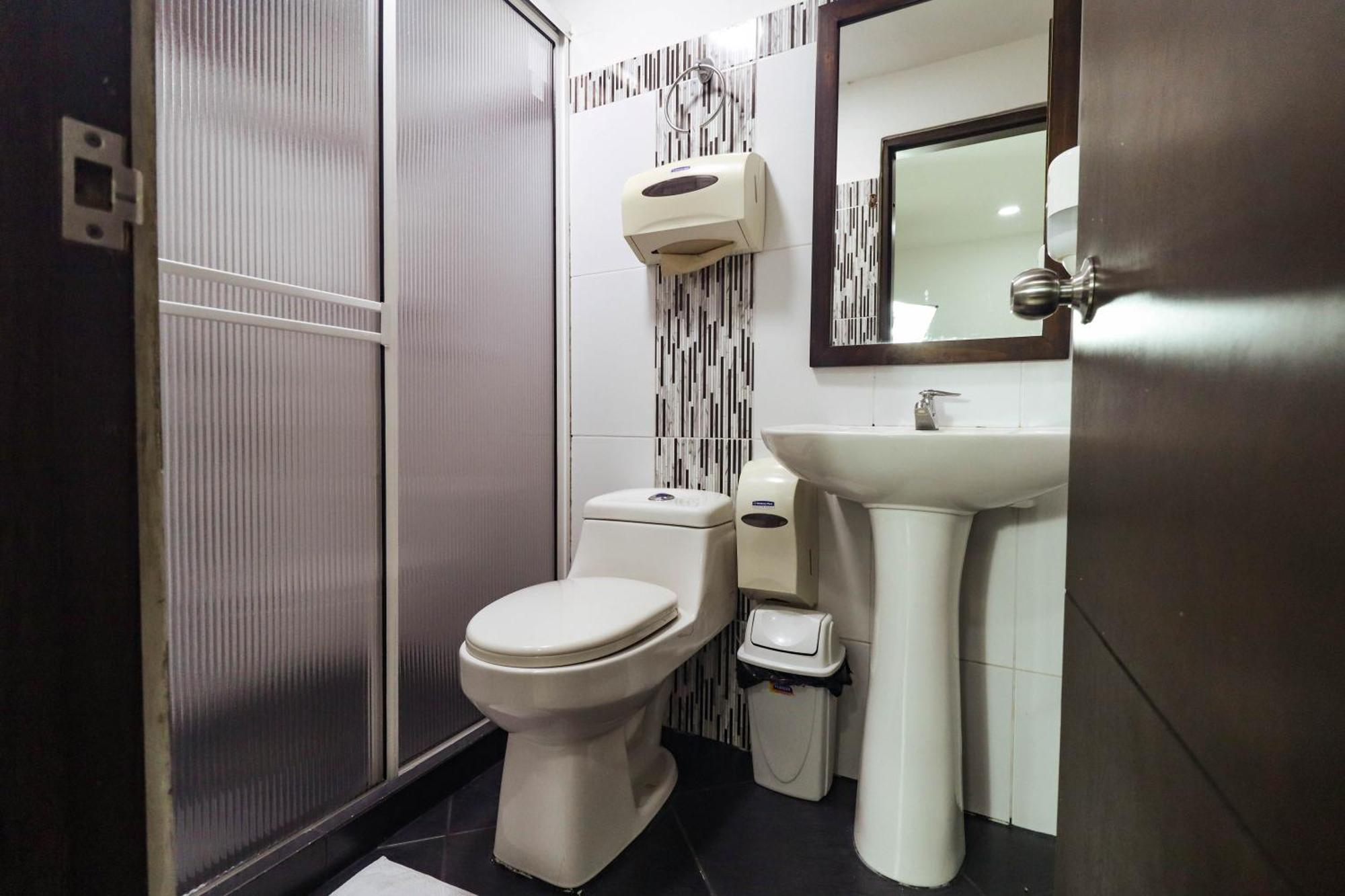 Hotel Big New York Carepa Room photo
